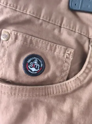 Pantalón vaquero marrón