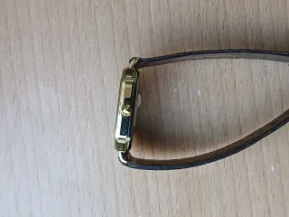 Festina Cuarzo NOS Reloj Octogonal Dorado