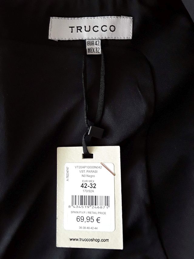 Vestido elegante y diferente. Trucco. Talla 42