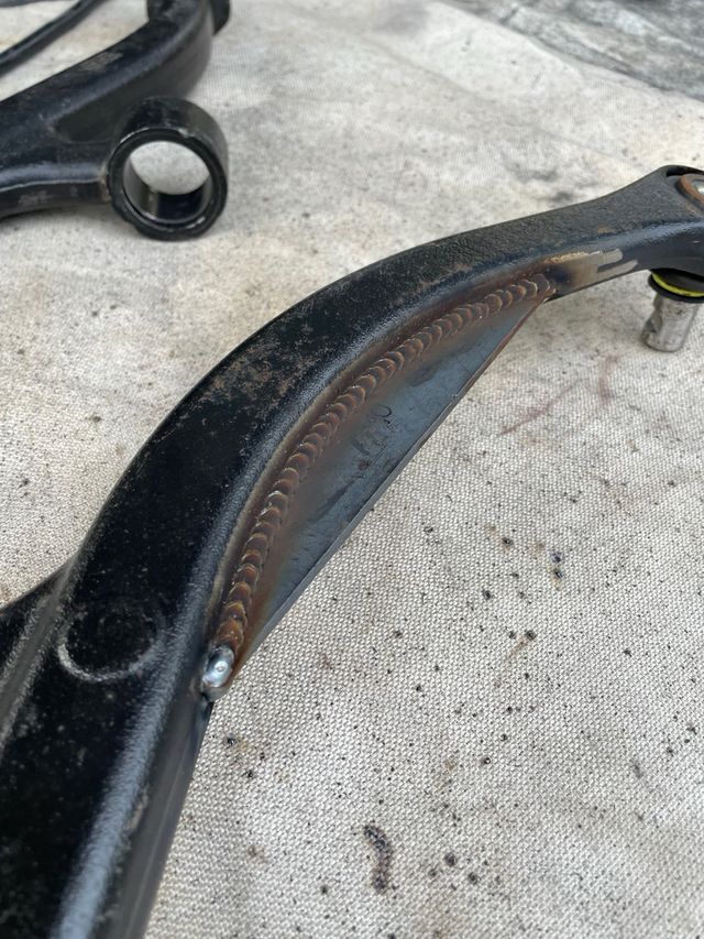 Soldadura jaulas antivuelco y refuerzos de chasis