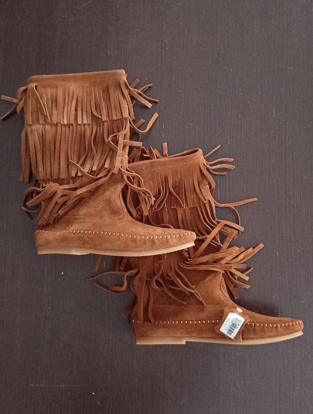 Botas piel marrón flecos talla 40