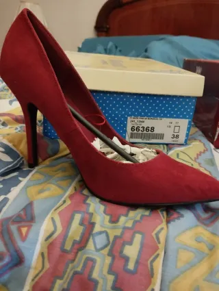 Zapatos de tacón ante burdeos talla 38