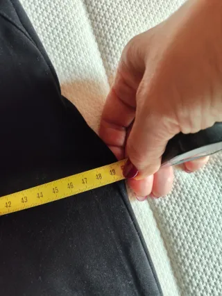 Pantalón Zara antelina negro