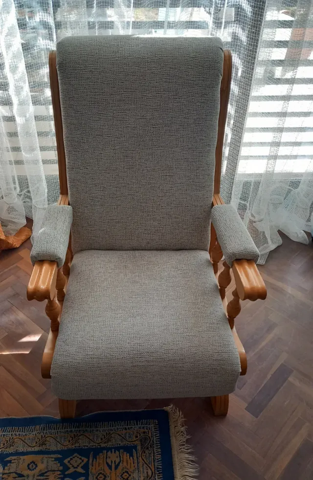 Mecedora butaca madera