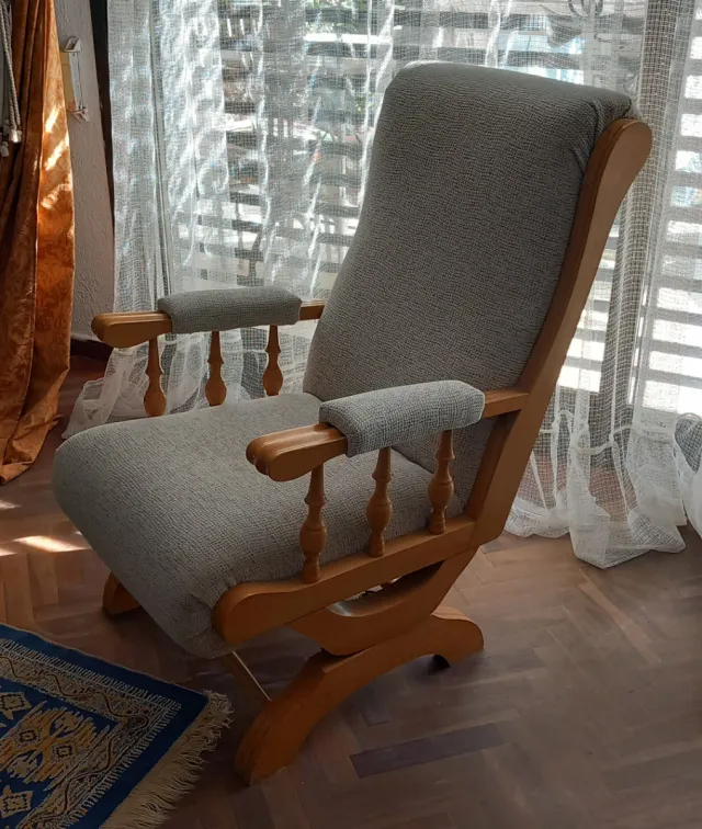 Mecedora butaca madera