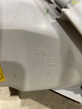 Faro Izquierdo Mercedes Clase C