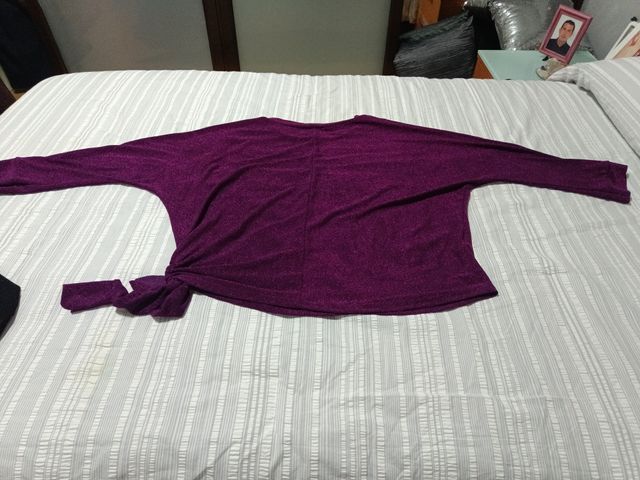 Camiseta morada talla única