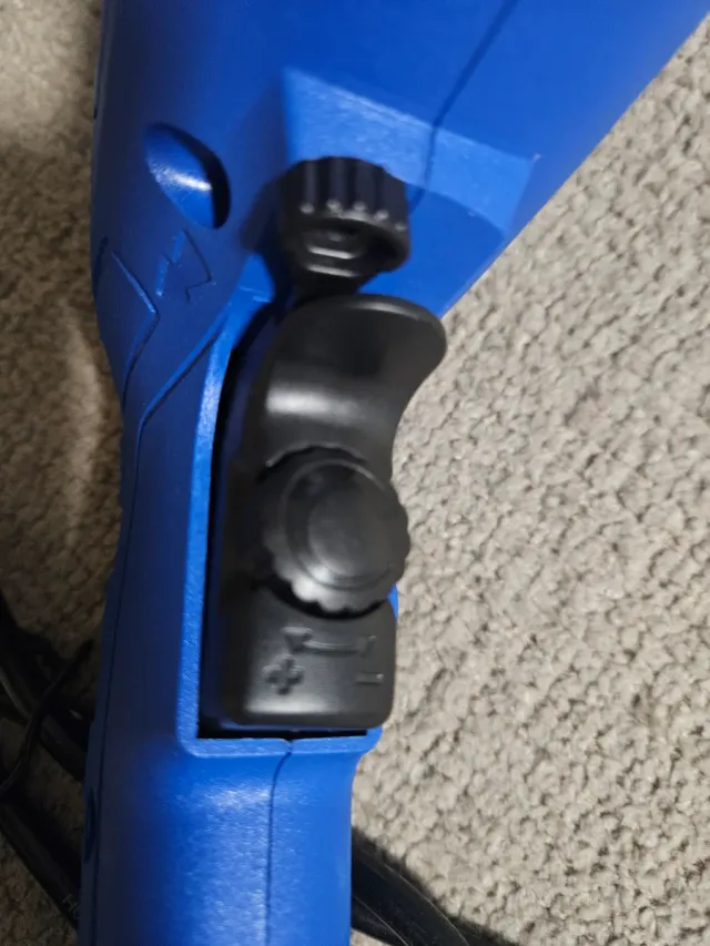 Trapano a percussione elettrico blu