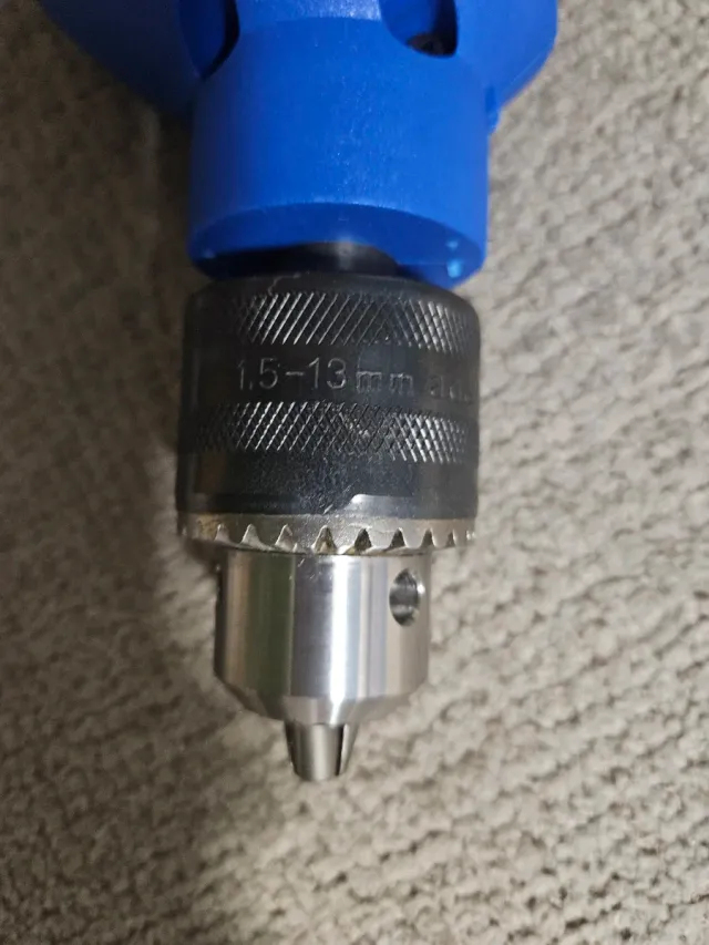 Trapano a percussione elettrico blu