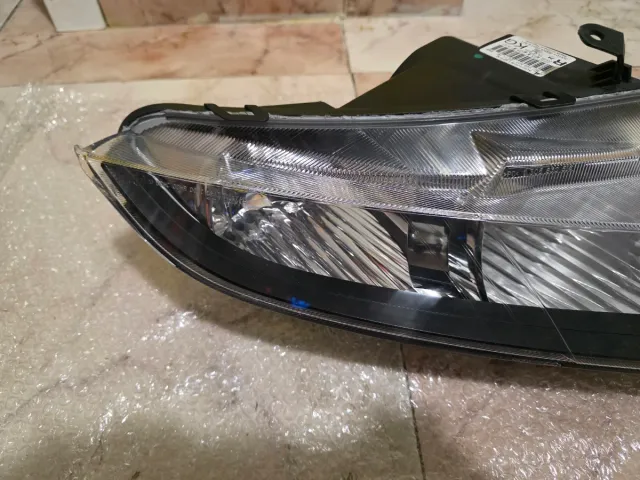 Faros Honda Civic 8ª Gen