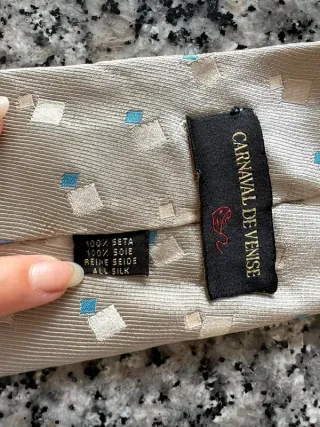 Corbata Carnaval de Venise 100% seda natural nueva