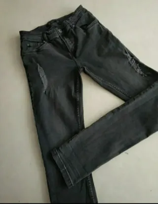 Pantalones Vaqueros Negros Desgastados