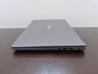 PORTÁTIL ASUS FHD IPS NUEVO 