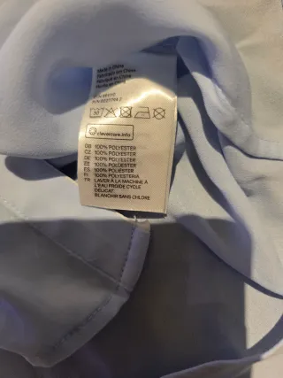 Blusa azul claro talla 38