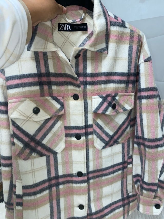 Sobrecamisa Zara cuadros paño xs pero da talla