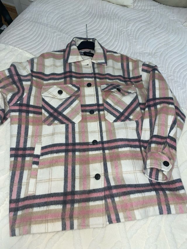 Sobrecamisa Zara cuadros paño xs pero da talla