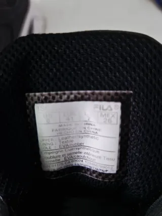 Zapatillas Fila Hombre Grises y Blancas