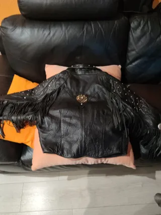 Torera Cuero Flecos Hecha a Mano