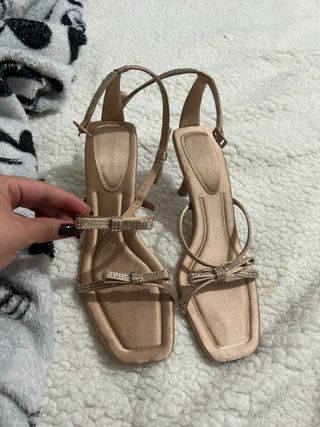 Sandalias Stradivarius Talla 36 Doradas