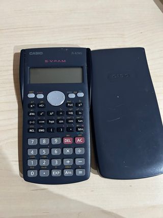 Calculadora Científica Casio fx-82MS