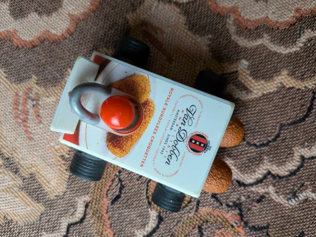 Macchinina promozionale Van Dobben