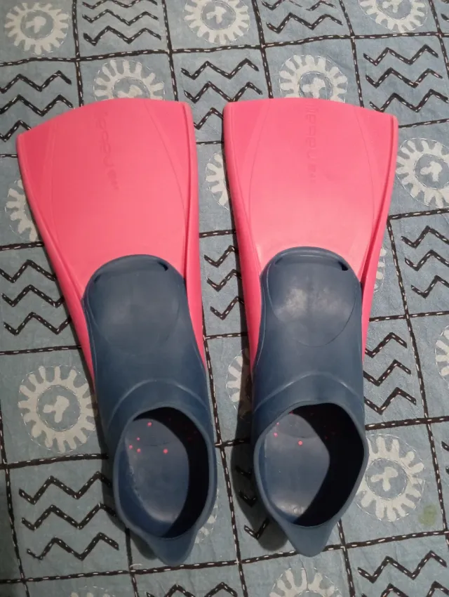 Aletas de natación rosas t.34-35