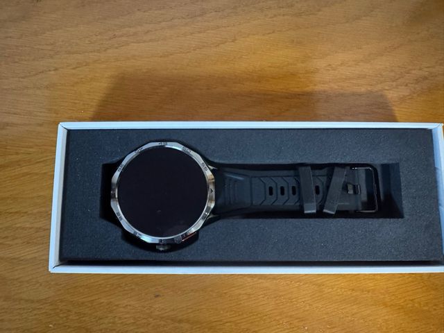 Smartwatch Sport Negro y Plateado