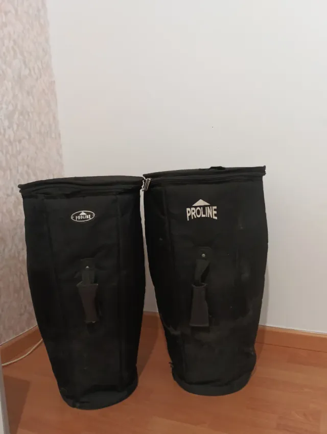 Congas Pearl PRIMERO series.