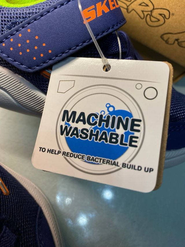 Zapatillas Skechers niño talla 21