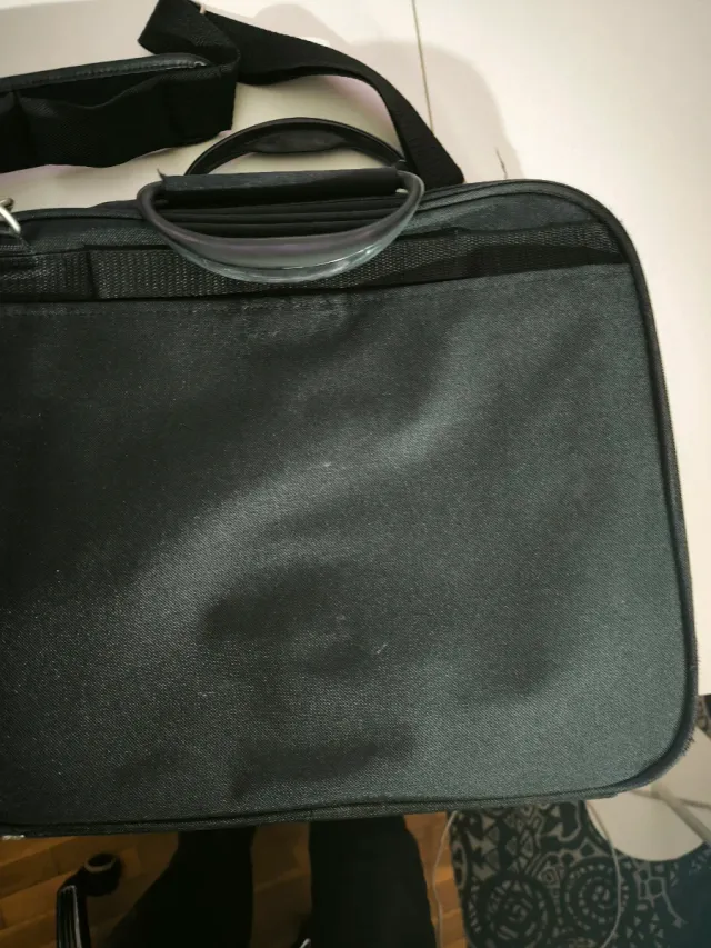 Maletín HP Negro Portadocumentos en perfecto estad