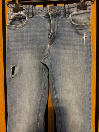 Jeans bambina strappati