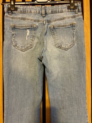 Jeans bambina strappati