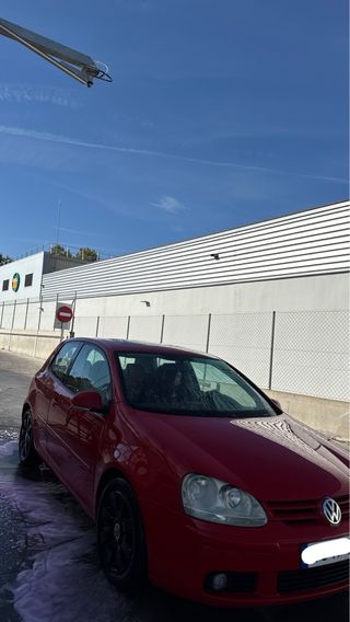 Volkswagen Golf 5, 2004