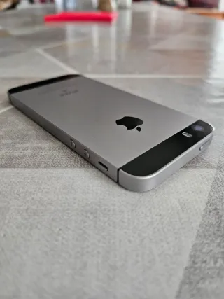 iPhone SE 64GB Space Grey (2016) ricondizionato