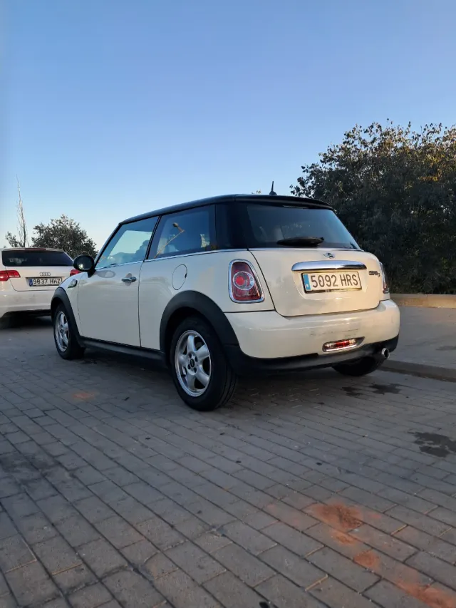 MINI Cooper D 2013