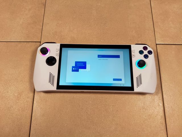 Asus Rog Ally Z1 Console - 512GB