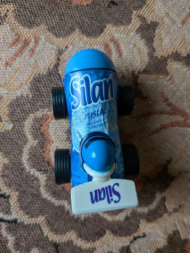 Macchinina promozionale Silan