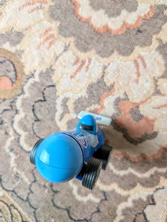 Macchinina promozionale Silan