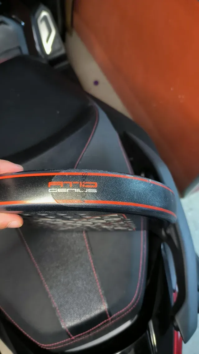 Pala de pádel NOX AT10