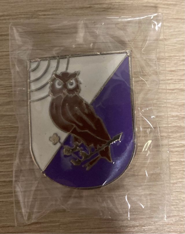 Pin Búho Transmisiones Plata