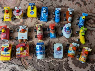 Macchinine promozionali (19 macchinine) con retrom