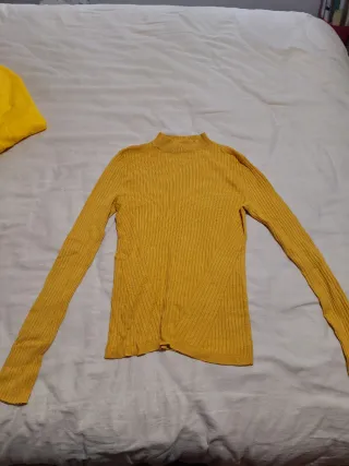 Lote 2 jerseys: rosa y amarillo