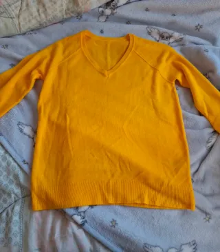 Lote 2 jerseys: rosa y amarillo