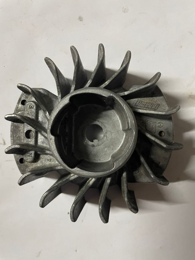 Plato magnetico Stihl 023/025