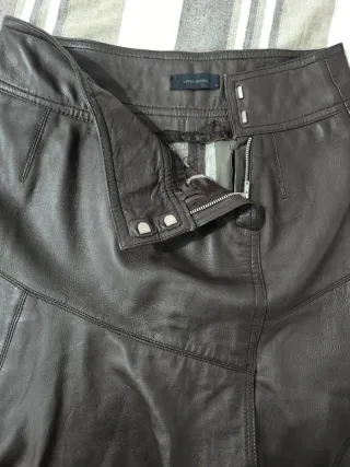 Falda de piel marrón