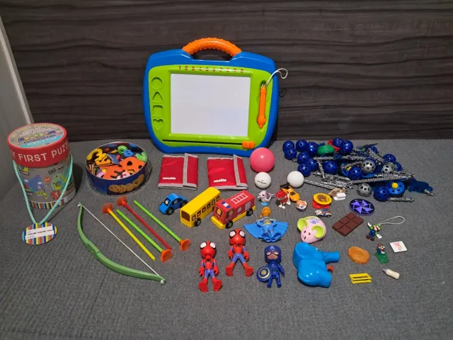 Lote Juguetes Varios: Construcción, Figuras...etc.