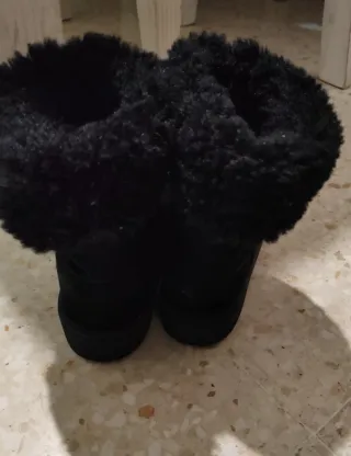 Botas negras con borreguillo