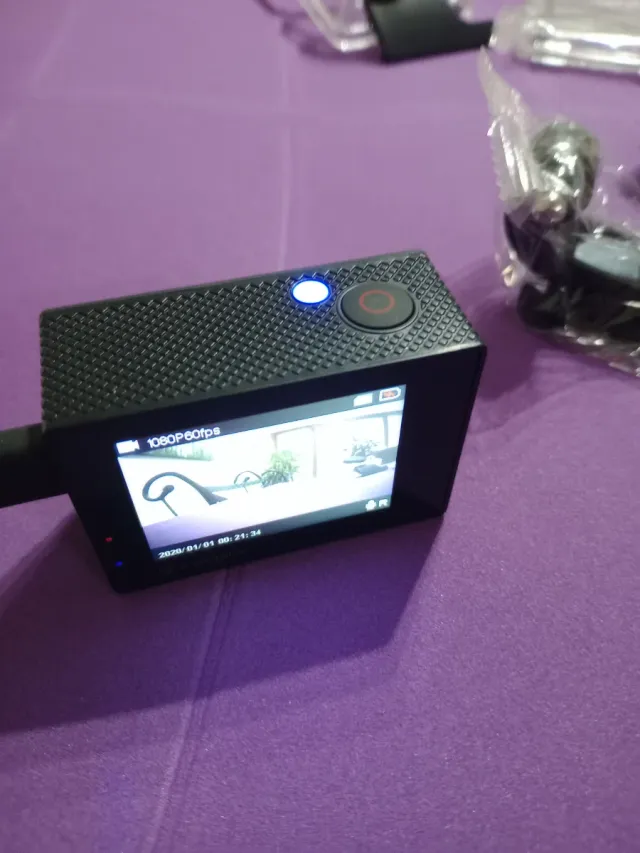 Cámara de acción COOAU 4K. Buceo, moto, etc.