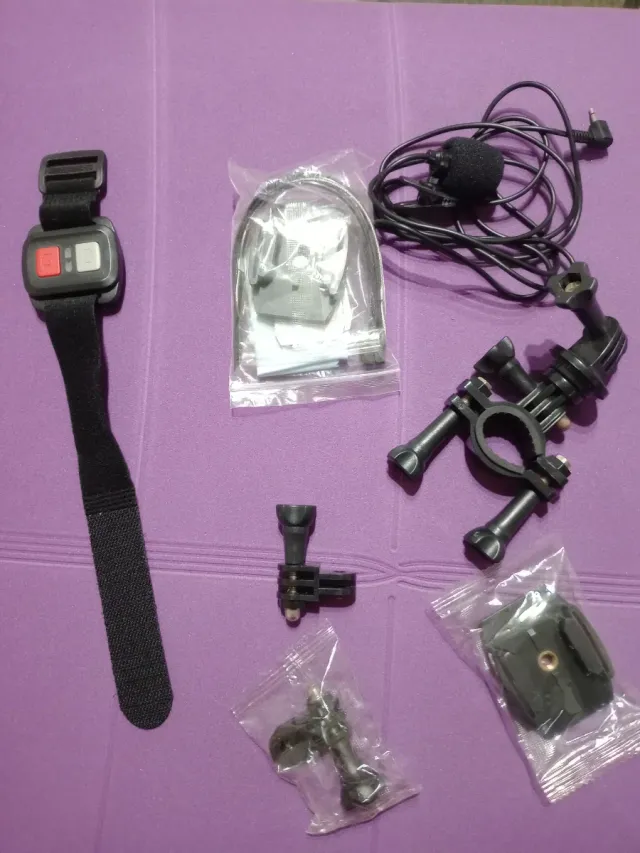 Cámara de acción COOAU 4K. Buceo, moto, etc.