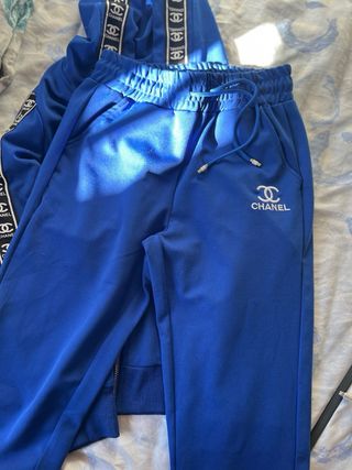 Sudadera Chanel Azul con Logo